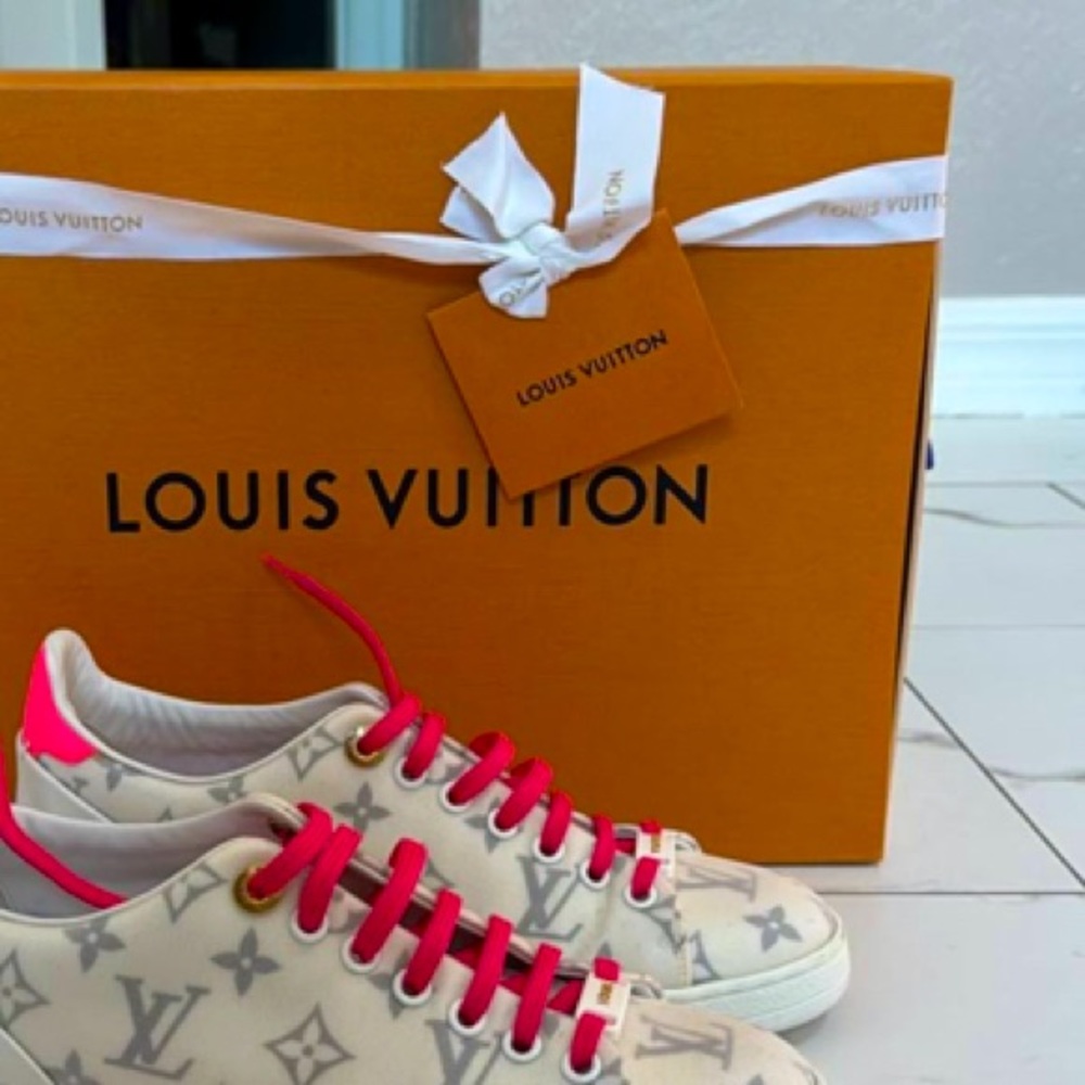 AUTHENTIC- SOLD OUT NEW WITH TAG: 8.5 Louis Vuitton pink/grey/white sneakers.